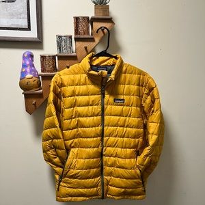 PATAGONIA MENS XS PUFFER JACKET